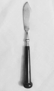 OXFORD HALL FASHION WEAR BROWN Butter Spreader 7.5" NEVER USED Plastic Handle - Bild 1 von 6