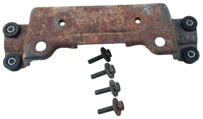 Suzuki GSF 1200 Bandit Seat Front & Petrol Tank Rear Bracket Mount 1999 GSF1200 — 第 1/4 张图片