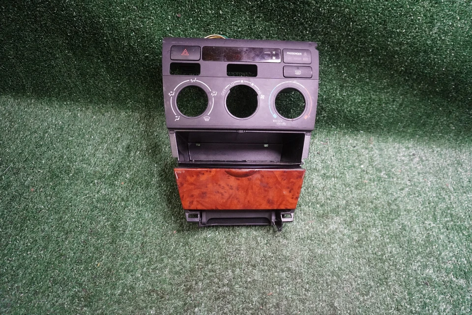 Toyota Corolla Matrix 2006 2007 2008 AC control de peligros bisel tablero OEM 5542002161 Foto 1 de 3