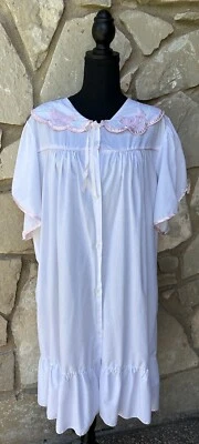 Vintage Lauren Rogers Robe 2X White Pink Satin Trim Embroidered Flowers - Image 1 of 4