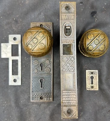 F. C. Linde Front Entrance Set Door Knob, Plates, Lock 1880’s Eastlake Victorian - Image 1 of 4