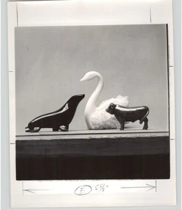 Geschnitzte Robbe, Schwan & Schwein aus EXOTISCHEN STEINEN Kalifornien Lebensstil 1967 Pressefoto - Bild 1 von 2