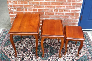 French Antique Louis XV Maple Nesting Tables | Set of 3 Curved Cabriole Legs - Picture 1 of 7