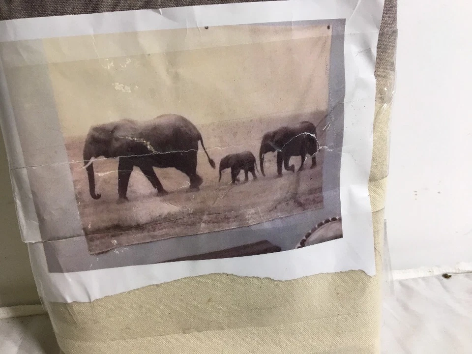 Canvas Prints Wall Hanging Art 60x44 Photo 3 Brown Elephants Family Grommets - Image 1 of 4