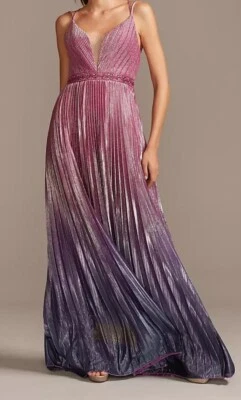 Vestido de novia David rosa/púrpura nuevo con etiquetas precio $359,95 talla 8 Foto 1 de 4