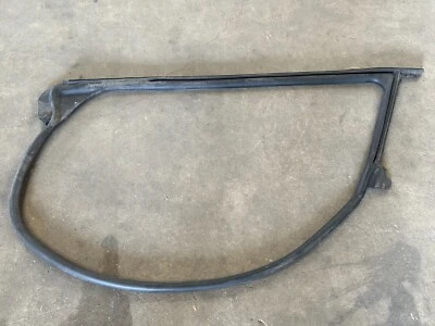 2012-2020 TESLA MODEL S FRONT LEFT DRIVER SIDE DOOR WEATHERSTRIP SEAL OEM Foto 1 de 4