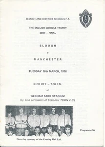 SLOUGH Boys v Manchester (Semifinal del Trofeo Escolar @ Wexham Park) 1976 - Imagen 1 de 1