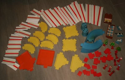 Retro / Vintage Matchbox Bahn Rennbahn für Spielzeugautos, 1978 mit vielen Teile - Bild 1 von 4