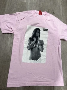 V/SUAL Nikki Blades Small Pink Tshirt - Bild 1 von 4