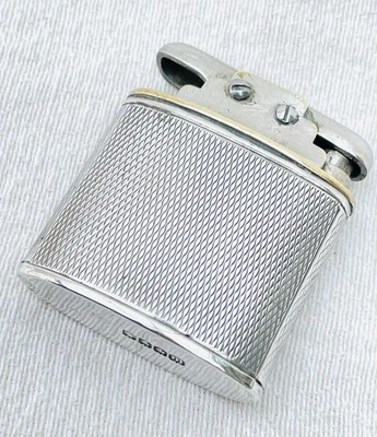 ENCENDEDOR DE CIGARRILLOS CON CAJA DE PLATA ESTERLINA - Glasgow, 1935 Foto 1 de 4