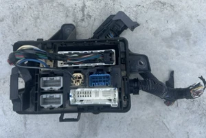 07-09 TUNDRA 5.7L 3URFE Engine Fuse Relay Power Distribution Box Housing OEM - Imagen 1 de 6