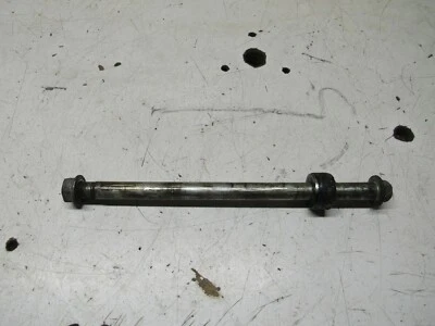 Kawasaki Vulcan VN800 1996 eje trasero Foto 1 de 4