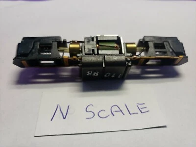 N SCALE MOTOR BRASS FLYWHEEL GEARS WEIGHTS CHASSIS WIRED Life-like SD7 LOCOMOTIV - Image 1 of 4