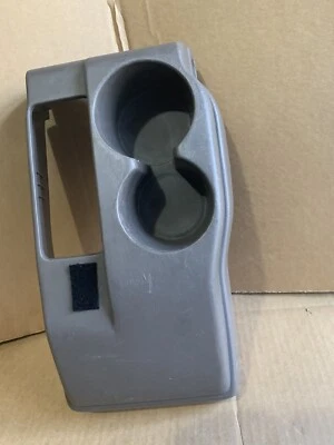 Portavasos de palanca de cambios para consola central Toyota Tacoma 98-04 58802-35170 bronceado/beige Foto 1 de 4