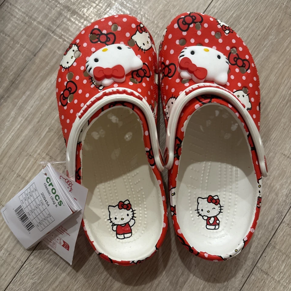 Zuecos Crocs Hello Kitty rojo rosa lunares niños talla J1 Foto 1 de 4