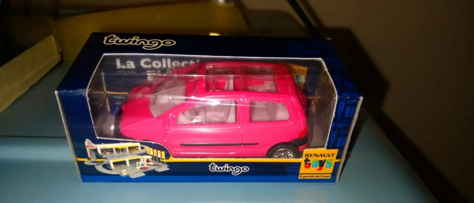 Norev 1 64 MINIJET Renault Twingo 2002  Pink Color Version. Renault TOYS.  - Immagine 1 di 1