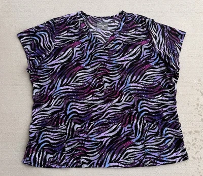 Butter-Soft Scrub Top Womens Plus Size 3X Short Sleeve Zebra Waves Purple - Image 1 of 3