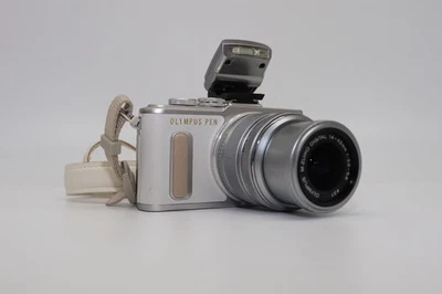 Olympus E-PL8 White Mirrorless Camera + 14-42mm Lens + FL-LM1 Flash - Image 1 of 4