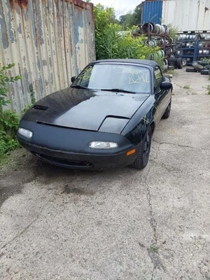 Depósito de refrigerante Miata 1994 1293502 Foto 1 de 4