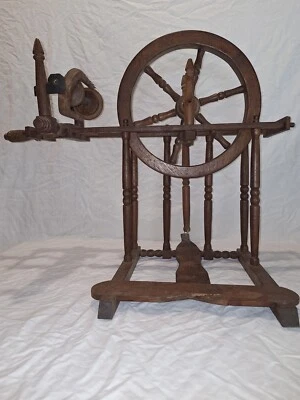 Rouet ancien En Bois Objet De Métier       Art Populaire Vintage  - Photo 1/4