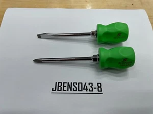 Snap-on Tools NEW 2pc GREEN Hard Stubby Handle Standard Shaft Screwdriver Set - Picture 1 of 5
