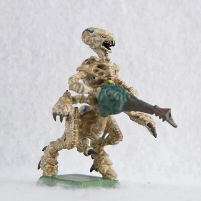 Plastic Tyranid Warrior 90s Advanced Space Crusade 2nd Rogue Trader Citadel B290 - Image 1 of 2