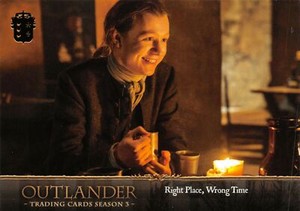 Outlander Season 3 GOLD FRASER CREST VARIANT Base Card #41 / RIGHT PLACE, WRONG