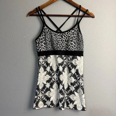 Camiseta sin mangas atlética prAna para mujer pequeña negra blanca con estampado floral espalda deportiva Babydoll Foto 1 de 4
