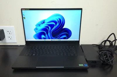 (MA6) Razer Blade 15 - 15.6" QHD Intel I7-11800H RTX 3070 32GB 512GB - Mediados de 2021 Foto 1 de 4