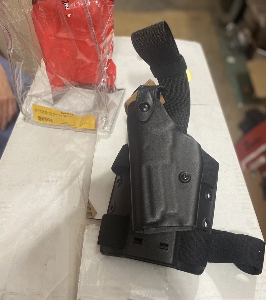 SAFARILAND 6004-74-122 TACTICAL / MILITARY SLS THIGH HOLSTER SIG P225 228 229 LH - Image 1 of 4