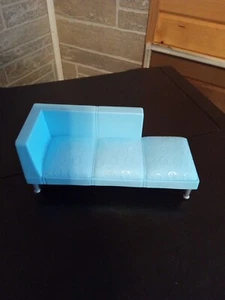 Mattel Barbie 2000 Light Blue Chaise Sofa - Picture 1 of 6