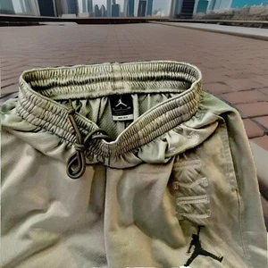 AIR JORDAN 11 XI RETRO DRI FIT ATH SHORTS WOLF-GREY MENS SMALL - Picture 1 of 8