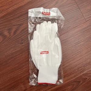 IN HAND * NEW AUTHENTIC Supreme FW20 White Rubberized Gloves - Picture 1 of 2
