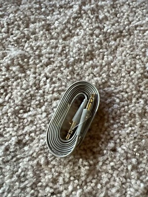 Cable de audio macho a macho Foto 1 de 2