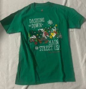 Camiseta de Navidad DISNEY Parks Auténtica Dashing Down Main Street EE. UU. Talla S - Imagen 1 de 3