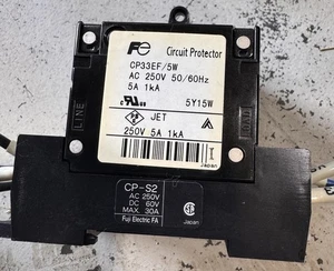 CP33EF/5W Circuit Protector - Picture 1 of 2