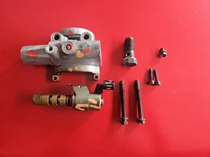 98-05 IS300 GS300 Supra 2JZ Exhaust Cam Cylinder Head VVTI Cap Housing Bracket  - Picture 1 of 5