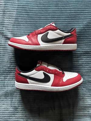 Talla 14 Air Jordan 1 Retro Bajo OG Chicago (2025) HQ6998-600 Foto 1 de 4