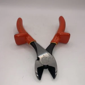 10033 CIP Safety Tools 7-1/2" Insulated Diagonal Cutting Pliers (BN27) - Picture 1 of 6
