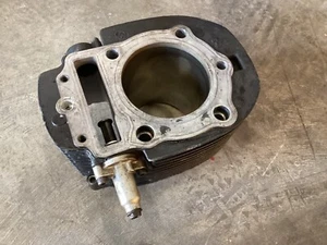 2003 03 Yamaha XVS 1100 V-Star Custom Front Engine Cylinder Jug - Picture 1 of 6
