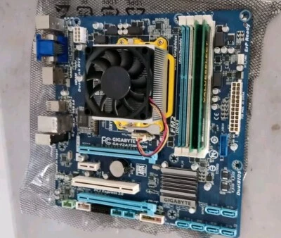 Aufrüstset Mainboard Gigabyte F2A75M-DH3 AMD A8 6600K, 8 GB RAM - Bild 1 von 4