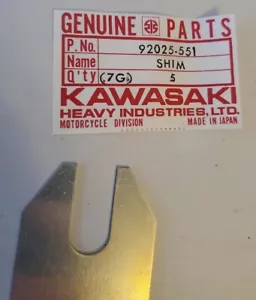 NUEVO DE LOTE ANTIGUO KAWASAKI SHIM 92025-551 - Imagen 1 de 5