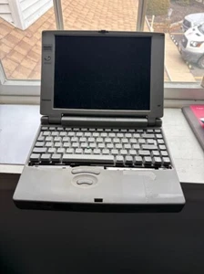 Laptop Toshiba satellite 200CDS for parts no hard drive - Picture 1 of 5