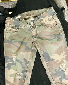 Decree Jeans Juniors 5 Multicolor Camo Distressed Super Skinny Pants - Picture 1 of 9