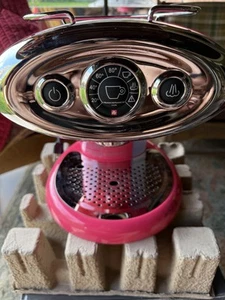 Illy Francis Francis X7.1 Iperespresso Espresso Machine, PINK - Picture 1 of 14