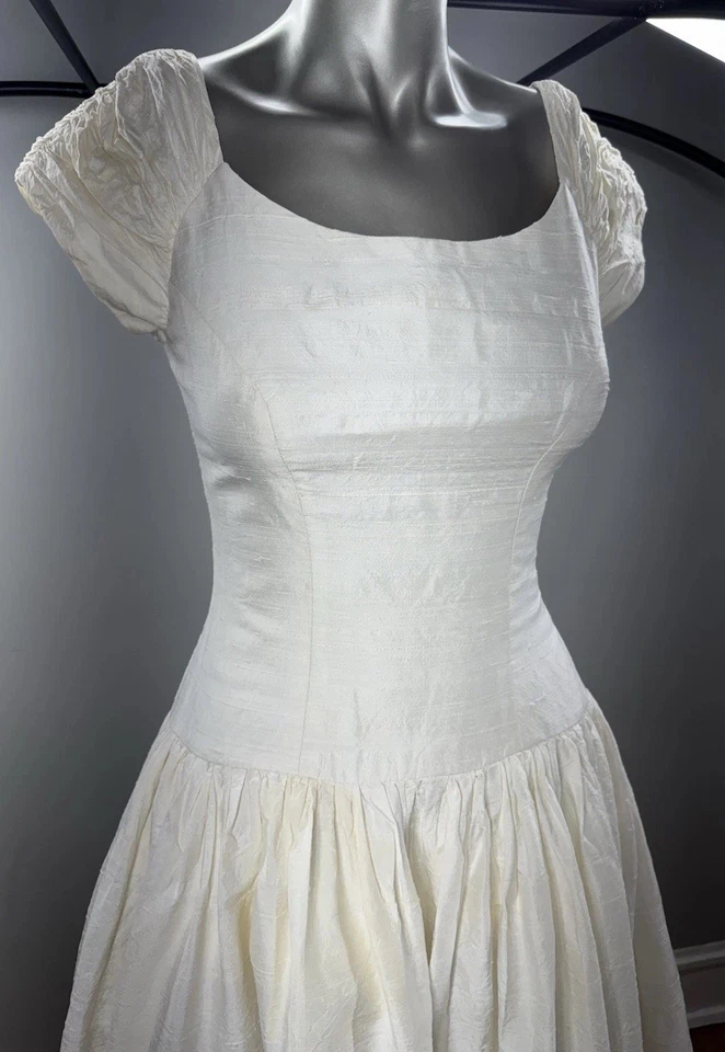 Винтажный CHRISTIAN DIOR шелк свадебное платье с собранными рукавами + кнопка назад - Изображение 1 из 4
