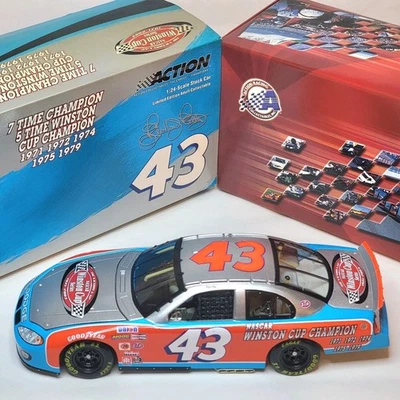 Richard Petty #43 STP The Victory Lap 7X Champion 2003 1/24 Nascar Diecast - Image 1 of 4