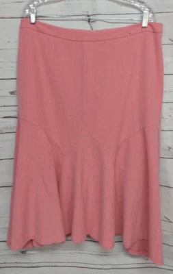 Falda acampanada y calce sirena rosa talla grande 16 Lane Bryant para mujer trabajo profesional  Foto 1 de 4