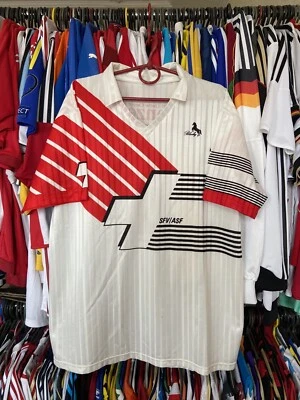 SUIZA 1990 1991 VISITANTE CAMISA JERSEY SHORTS NEGRO talla 10 HOMBRE BLANCO #7 Foto 1 de 4