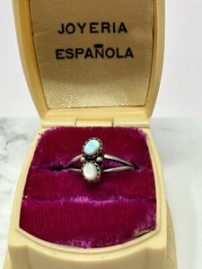Anillo vintage de plata esterlina y piedra lunar Moi et toi talla 5 (estuche no incluido) - Imagen 1 de 7
